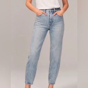 Abercrombie & Fitch The '80s Mom High Rise Size 31 Size 12 Regular